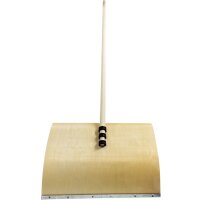 Holz-Schneeschieber mit Hartholzstiel und Patentbefestigung